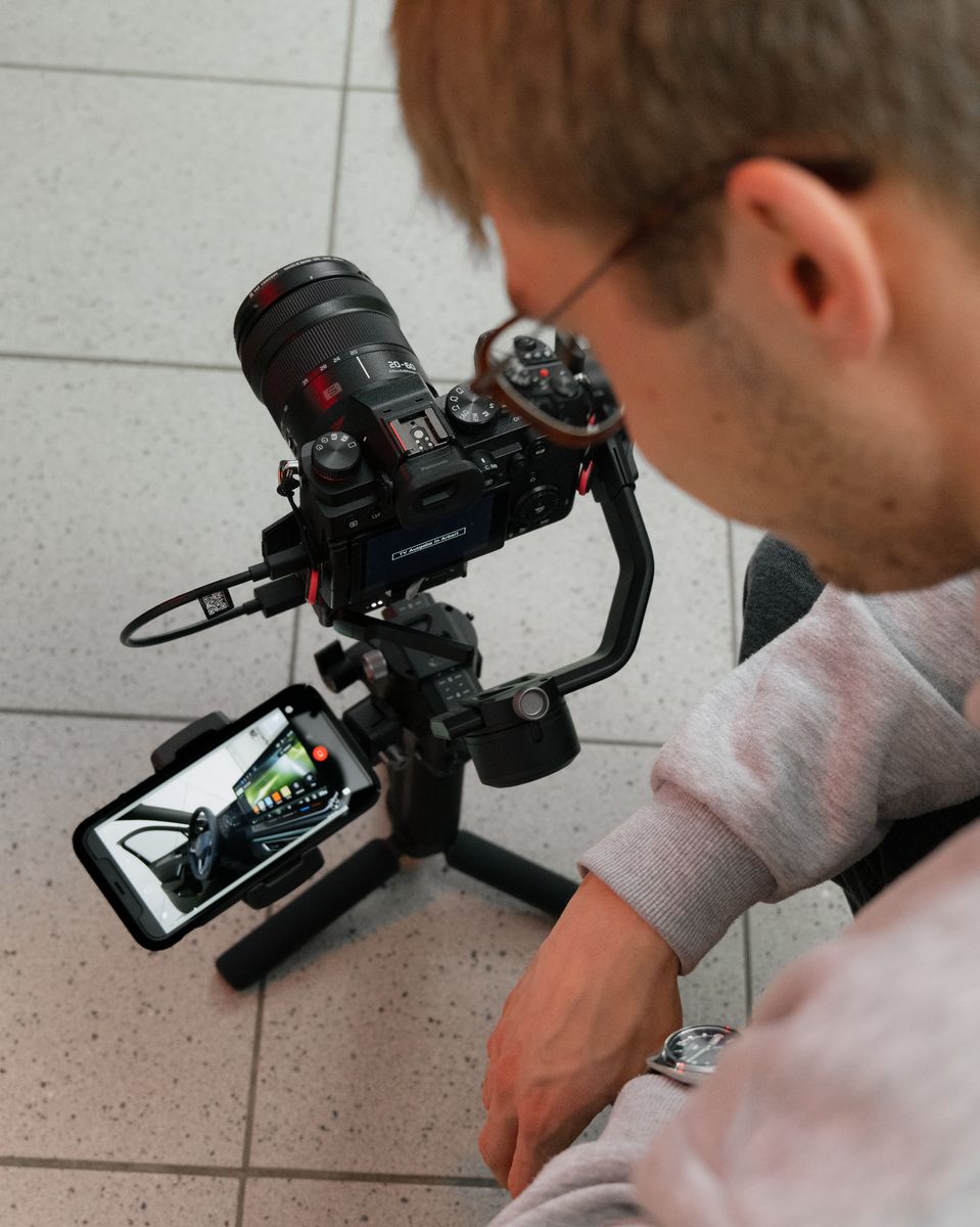 Behind the scenes, Lorenz Groche