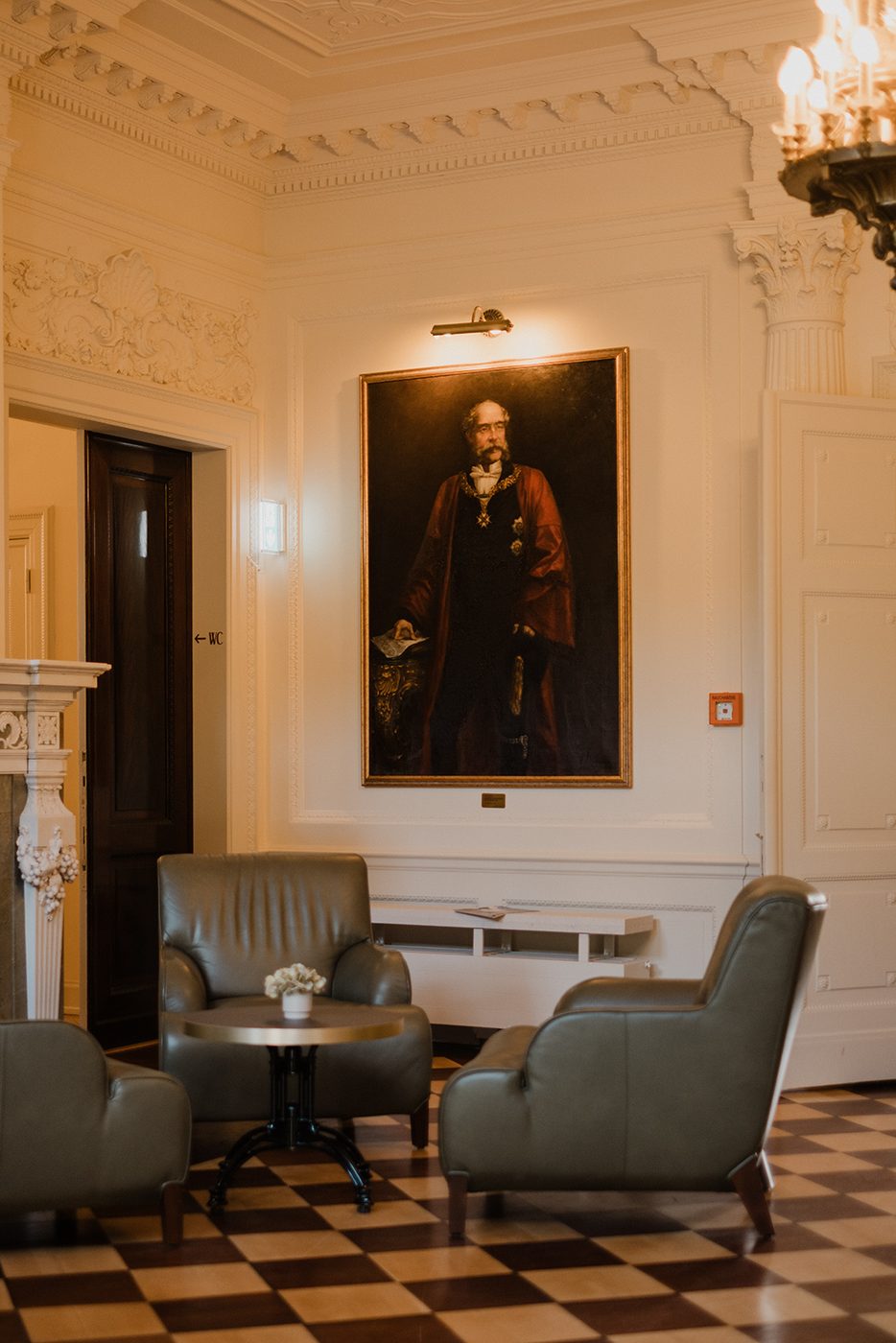 Schloss-Salon, Neutral Lightroom Preset